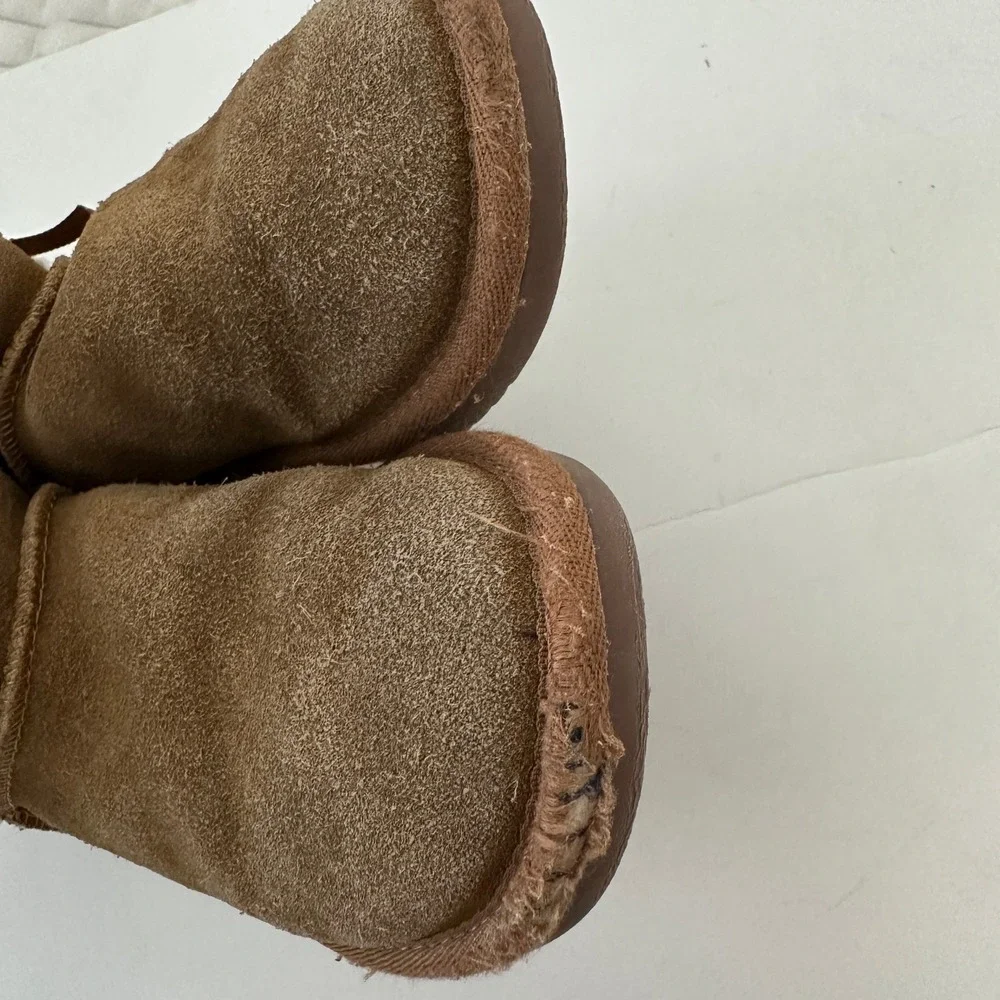 Koolaburra by UGG Kids Brown Suede Sheepskin Lined Boots Bow Detail Size 11